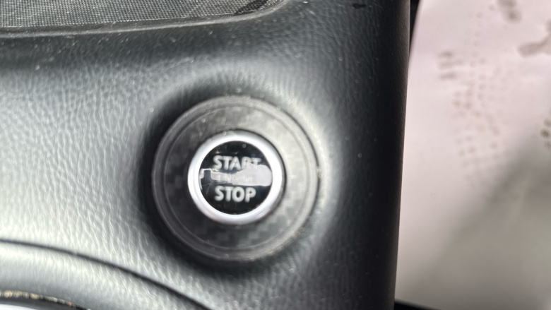 Nissan Juke 1.0 DiG-T 114 N-Connecta 5dr Petrol Hatchback